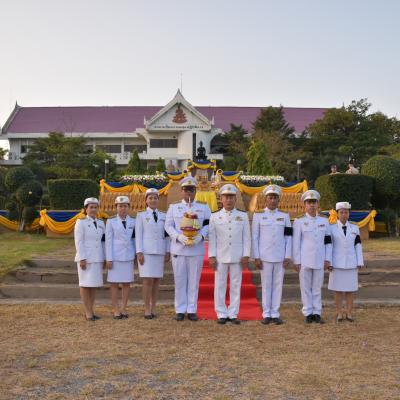 เข้าร่วมวางพานพุ่มเพื่อสักการะพ่อขุนรามคำแหง