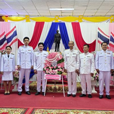 พิธีวางพวงมาลา เนื่องในวันปิยมหาราช วันคล้ายวันสวรรคตพระบาทสมเด็จพระจุลจอมเกล้าเจ้าอยู่หัว (รัชกาลที่ 5) 