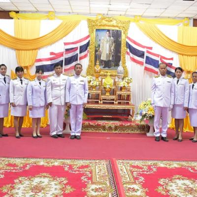 พิธีวางพานพุ่มดอกไม้ เนื่องในวันที่ 5 ธันวาคม 2568 เป็นวันชาติ และวันพ่อแห่งชาติ
